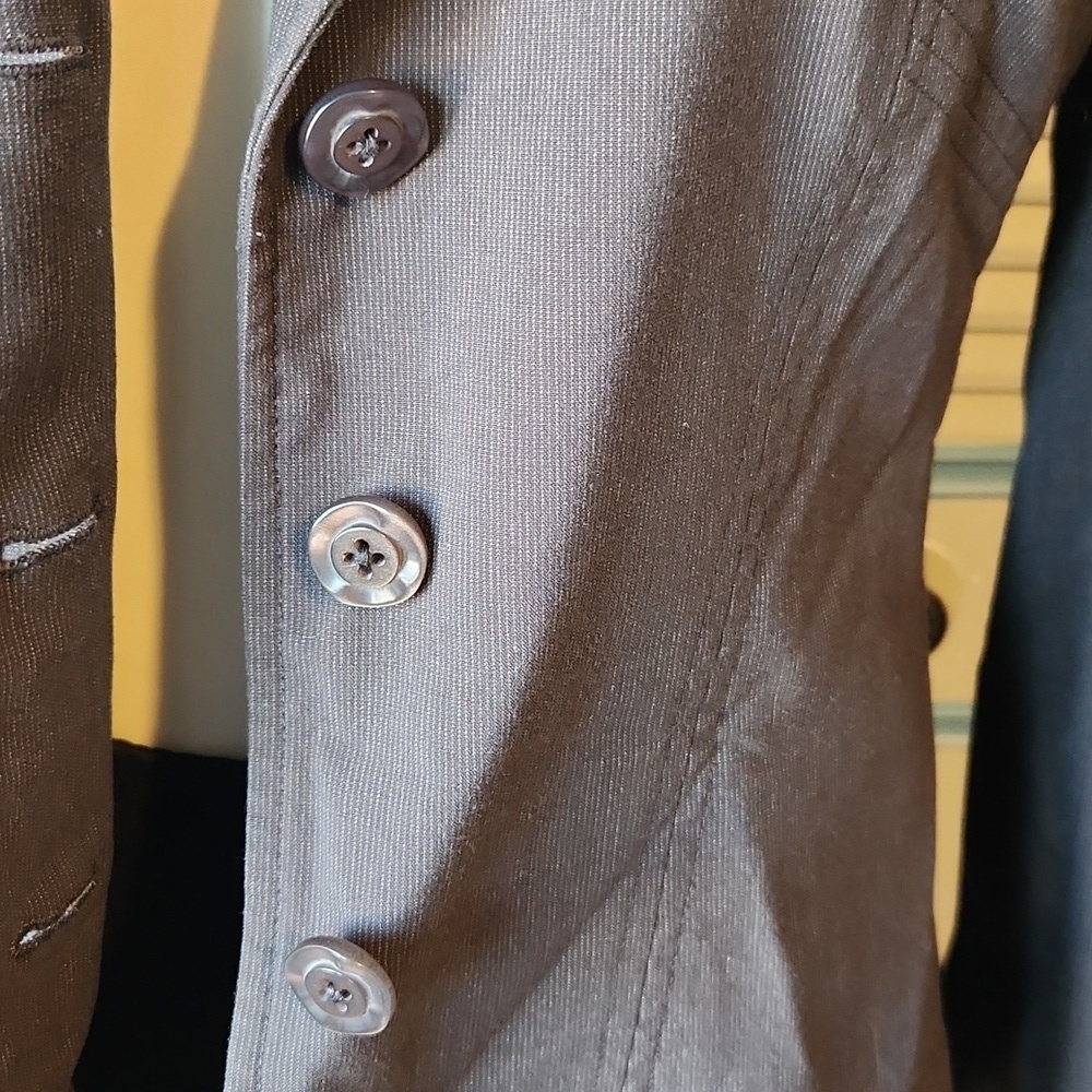 Atelier Gray Blazer - Picture 13 of 15